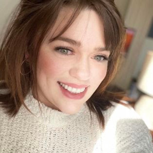 Meet your Posher, Lindsey - Picture 1 of 1